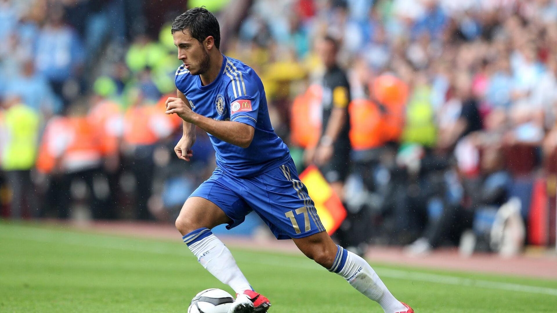 kaiyun中国官方网站-五大联赛是否增加双后腰保护中卫站位结构稳定性，五大联赛最强中场