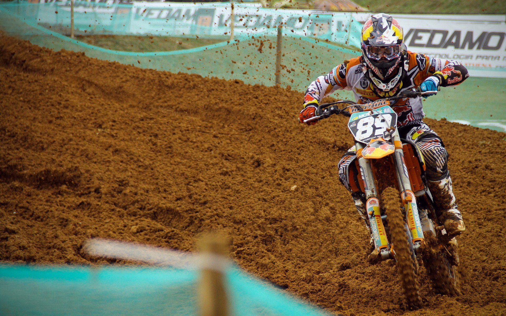 永恒的瞬间：定格在记忆中的足球画面