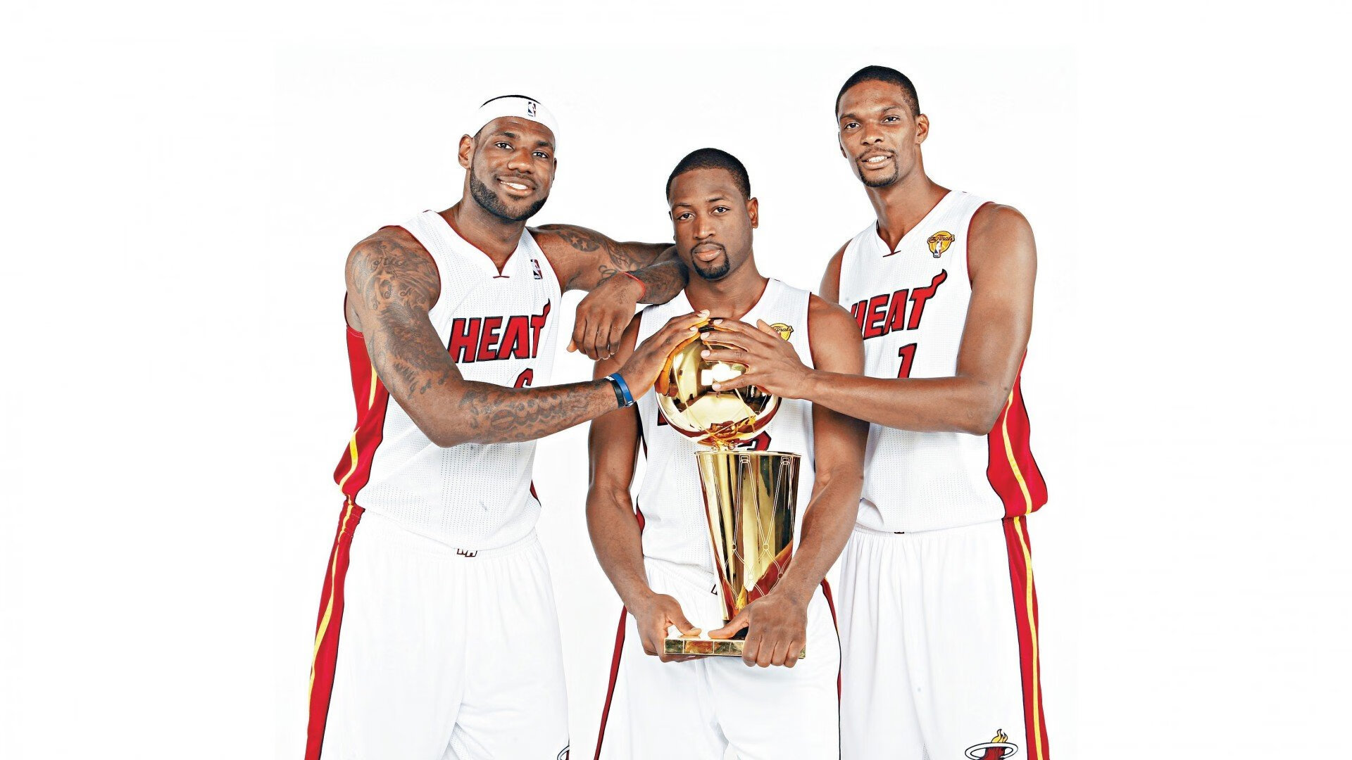 泰山主场10连胜！瓦科模仿梅西进球，克雷桑获感谢，泰山签约梅西